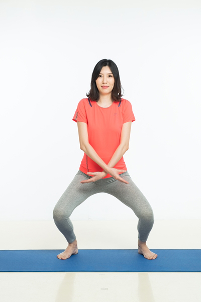 想要顺产23周练什么瑜伽,孕妇简单的瑜伽动作