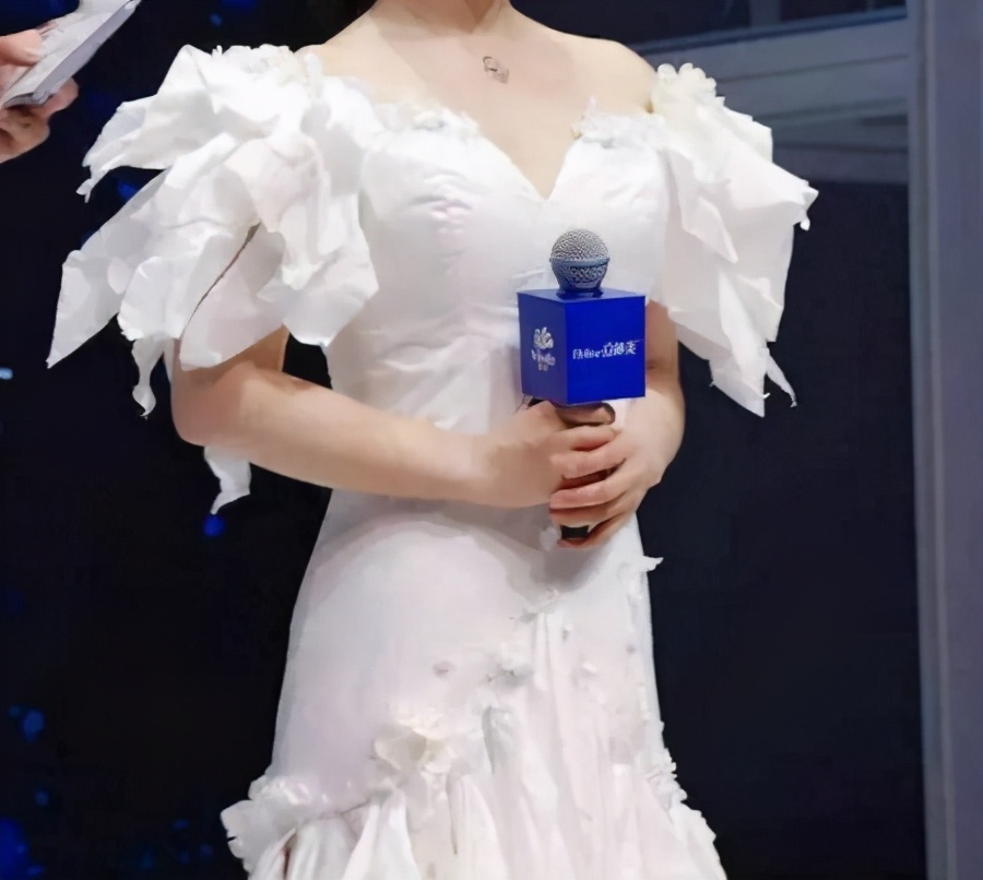 让肩部变窄的穿搭技巧,穿搭干货所有体型穿搭技巧