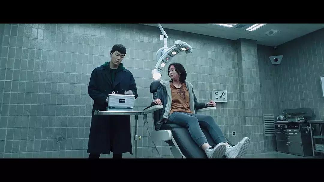 片长125分钟，拳拳到肉！韩国《新世界》导演的新片，质量又很高