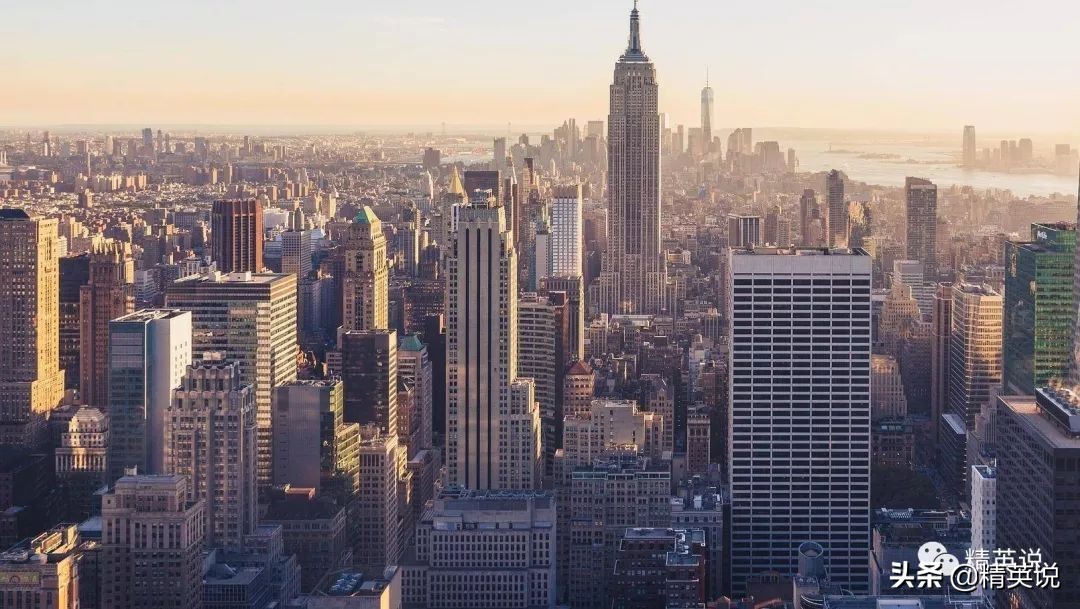 把纽约上流圈骗得团团转,轰动全球的90后假名媛获释…