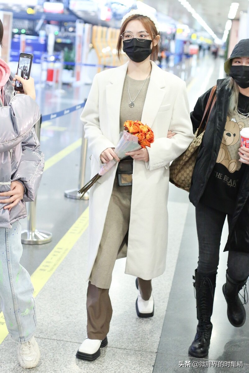 以前看不上的鞋,今年流行什么样的方跟鞋