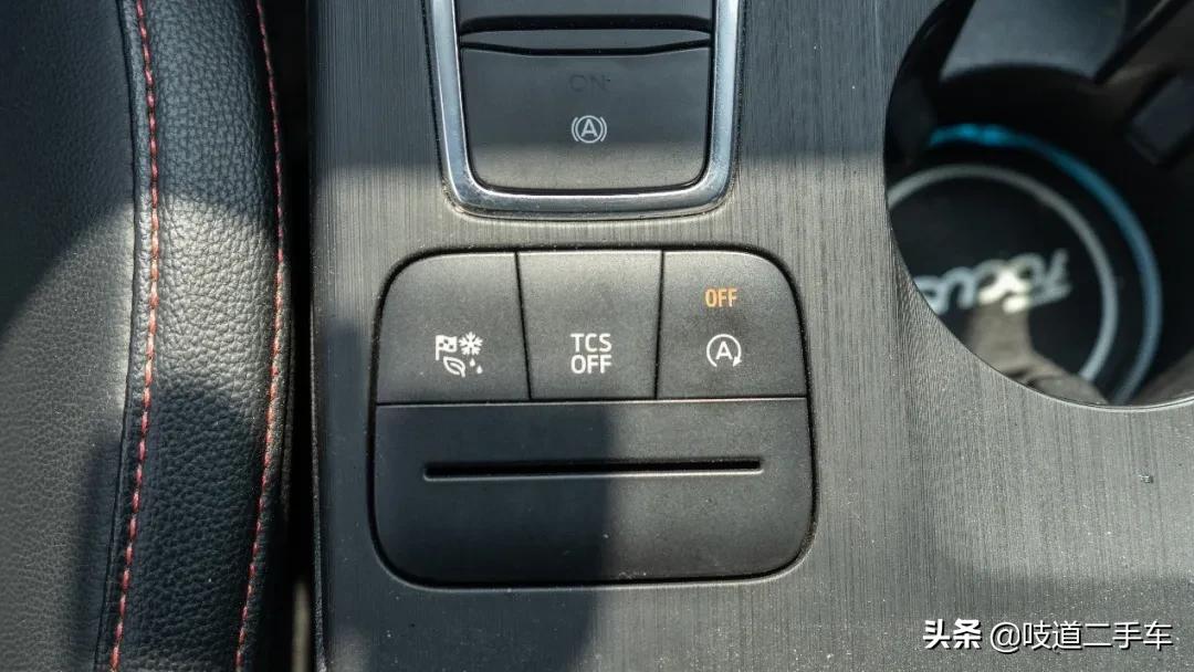 福克斯三缸发动机到底怎么样,福克斯1.5t三缸和嘉年华st发动机