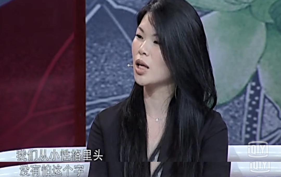 这个敢在客厅挂“*爱性**关系”画的妈妈,太飒了