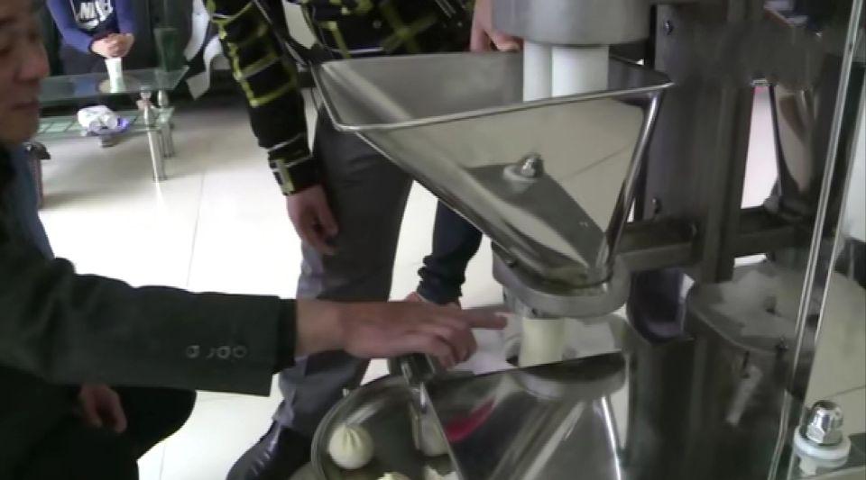 牛人发明自动包子机,连面点师傅都要下岗了