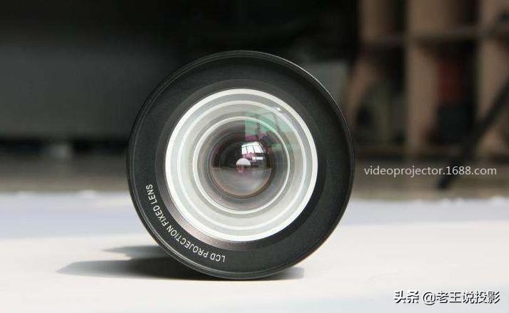 投影仪镜头脏了怎么解决,投影仪内镜头脏了用什么擦干净