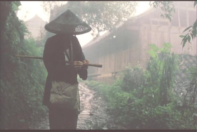 “信客”告诉你,普通人如何才能“收买”人心,实现自我超越?