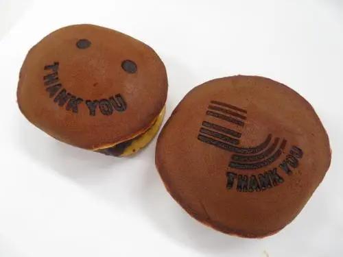 4月春暖花开，宜吃一枚甜甜的铜锣烧！哆啦A梦挚爱同款！