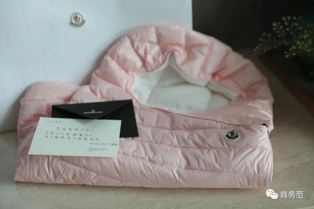 新生婴儿礼物必备物品清单,新生婴儿适合买什么礼物