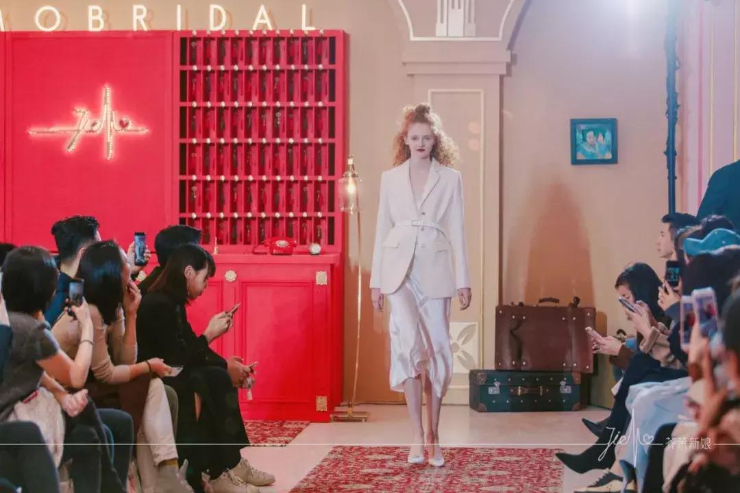 芥茉新娘婚纱品牌介绍,芥末发布会完整视频