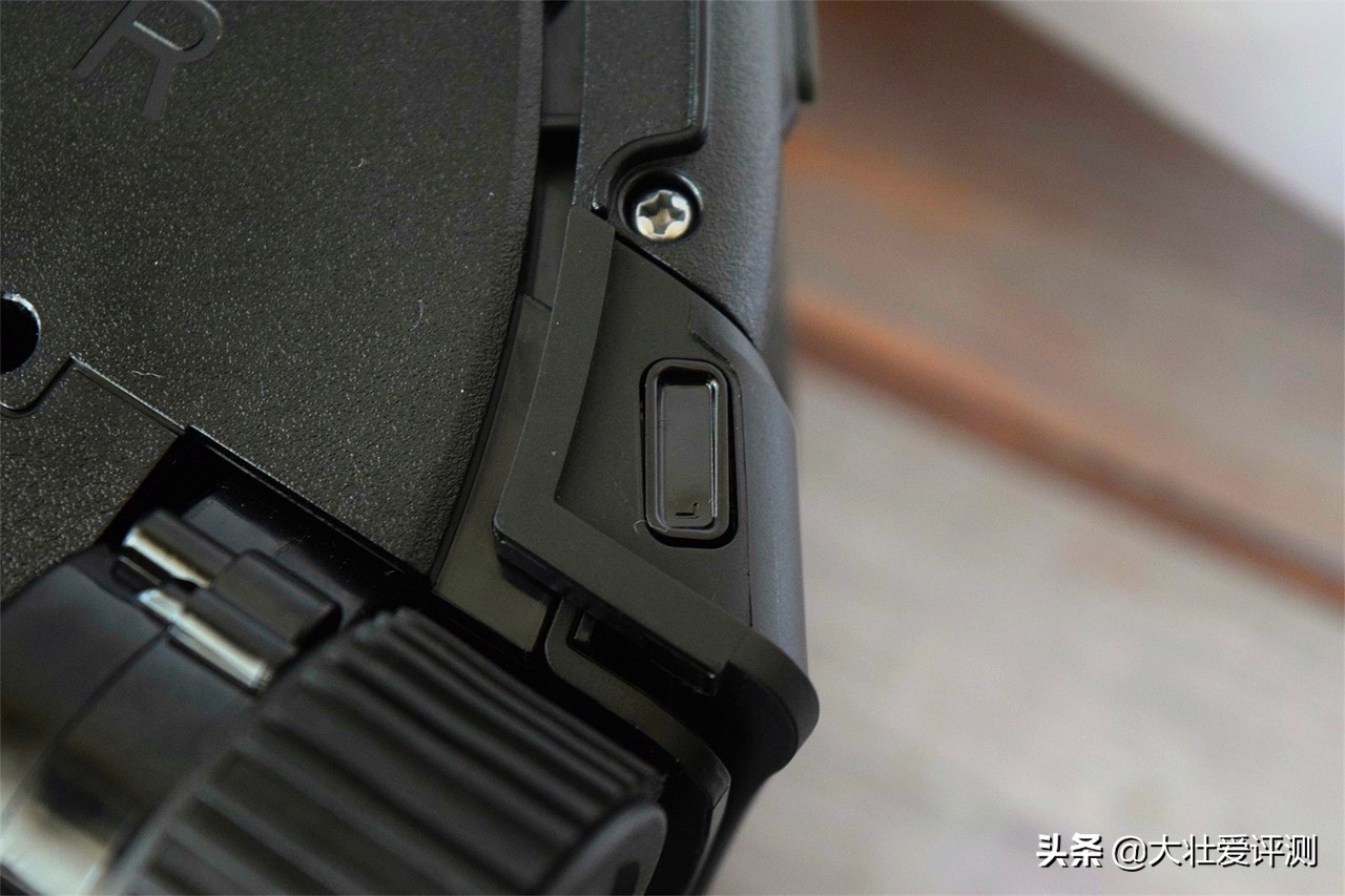 智米全自动洗地机器人测评,ilifew400洗地机器人