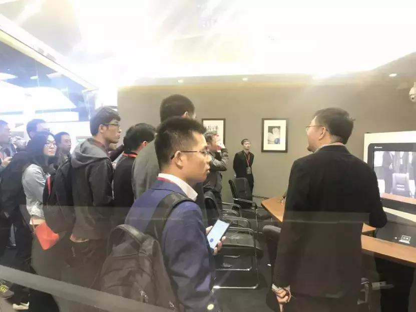 中国零售CIO俱乐部走进好邻居、华冠考察交流暨华为用户大会召开