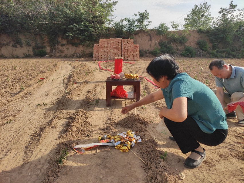 自建房开工动土有哪些仪式,农村建房开工要不要什么仪式