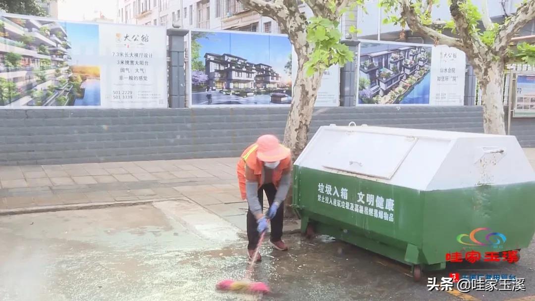 百名劳动者畅谈百年丨李从英：美丽的“城市黄玫瑰”