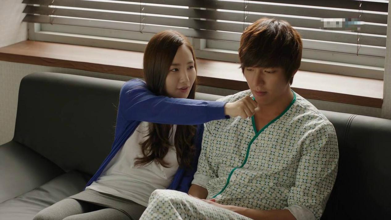 李敏镐金成玲绯闻,李敏镐传绯闻