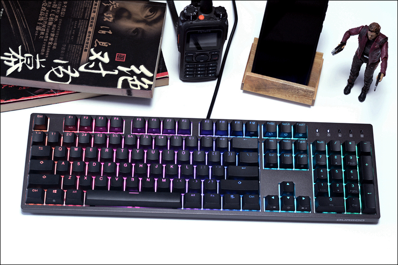 电脑键盘灯光怎么开,灯光才是键盘的关键