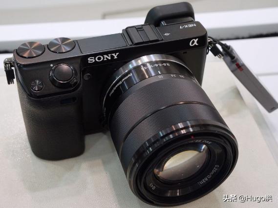 这家半路出家的电子企业，凭站在巨人肩上跳舞，挤入了相机前三甲