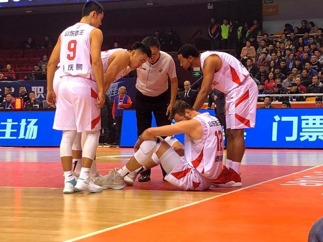 莫泰尤纳斯低位技术,莫泰尤纳斯比赛时刻