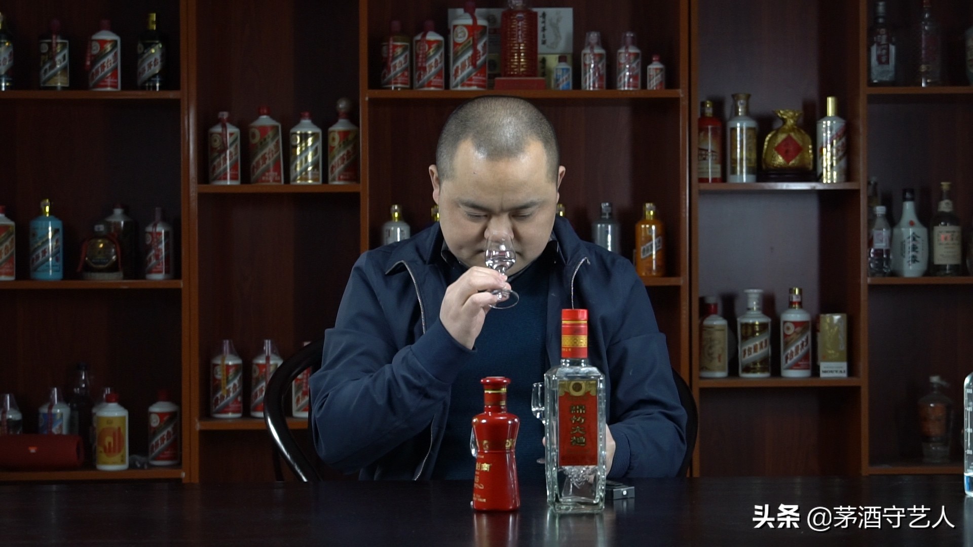 茅酒守艺人评荣和烧坊,绵竹金剑南k6价格