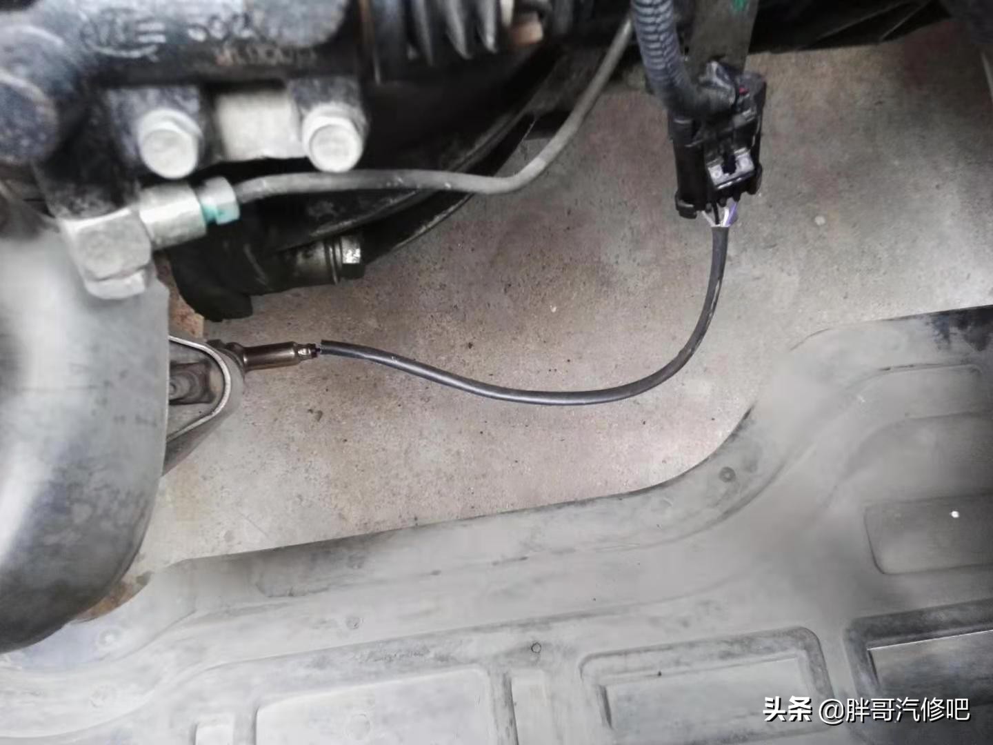 发动机故障灯亮起加速抖动,发动机故障灯亮提速无力油耗高