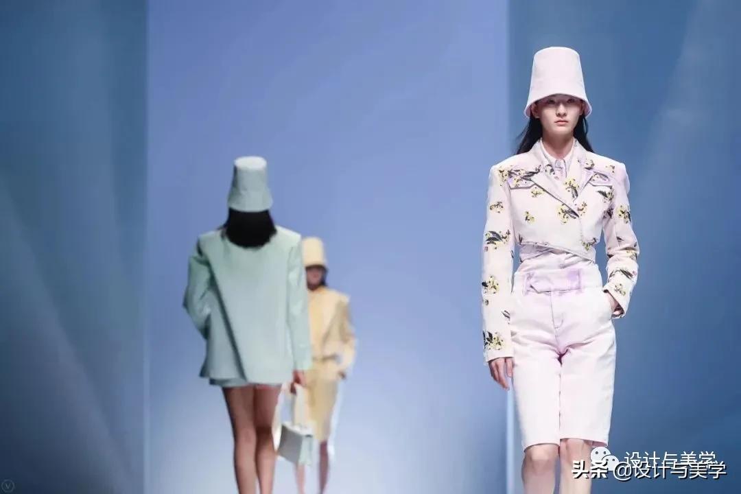 lily服装发布会,lily服装2019夏装