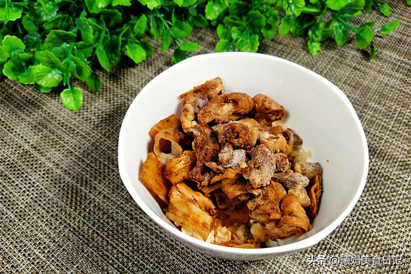 烧烤干炒面家常做法,天热了吃烧烤完整版