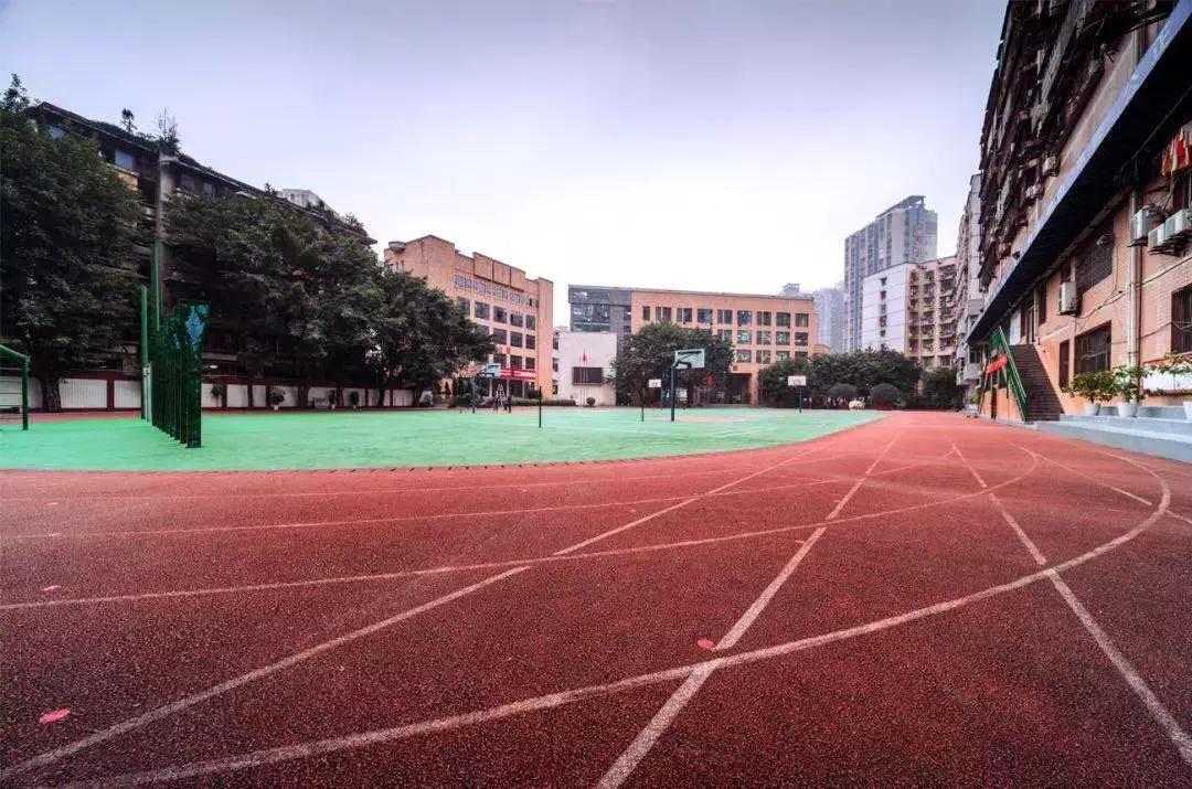 重庆渝中50中,重庆市50中初中学校是重点吗