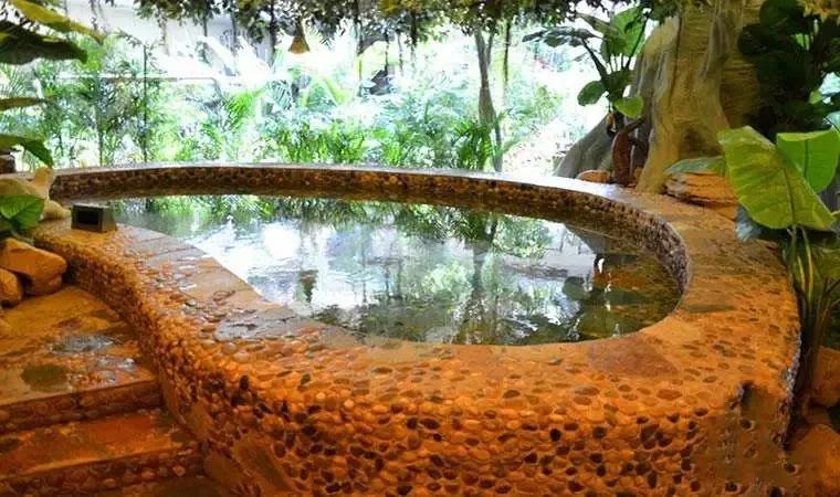 长春市附近泡温泉,长春适合冬天户外泡温泉的地方