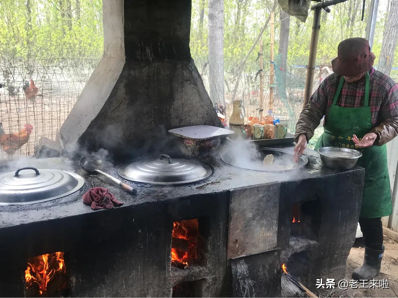 乡村农家乐红烧土鸡,棠张美食地锅鸡