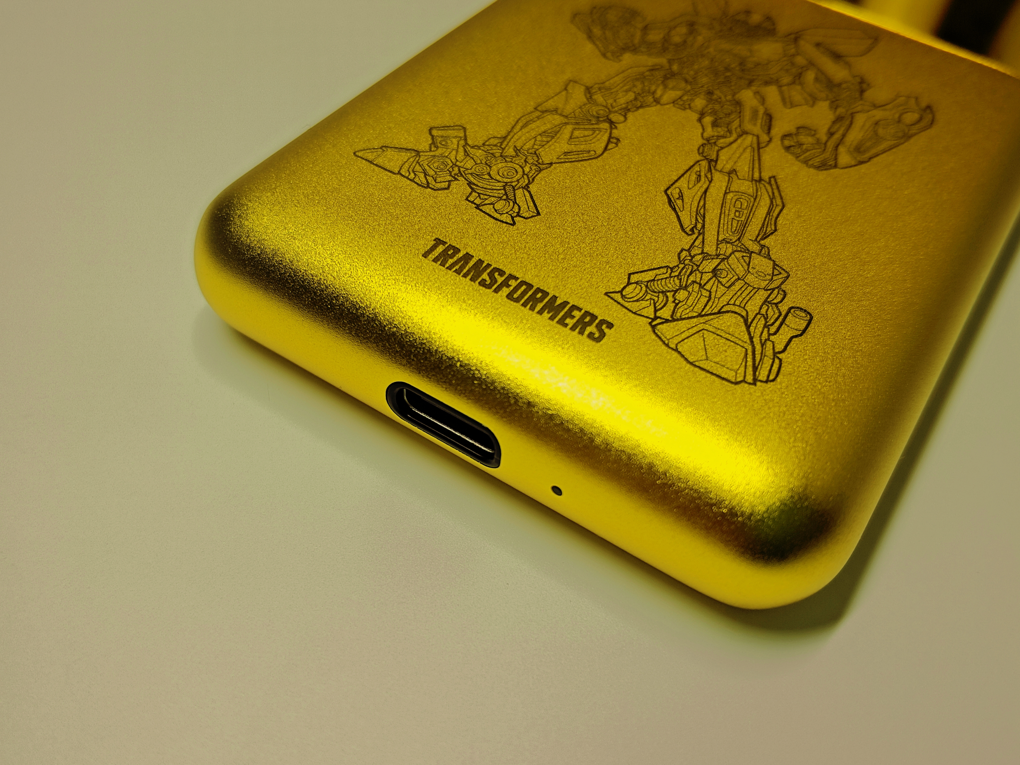 【小巧便携—须眉剃须刀变形金刚定制款开箱】