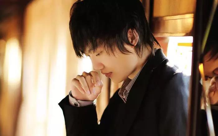 如何评价许嵩的雨幕,如何评价许嵩的浅唱