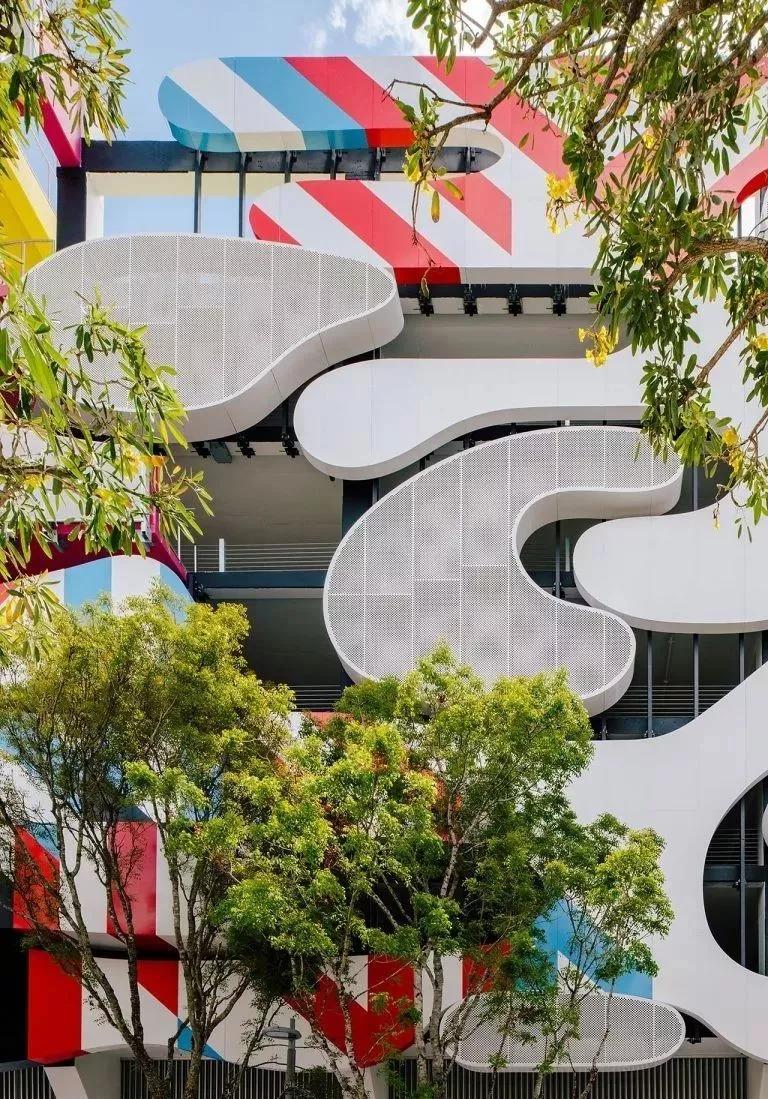 2017年迈阿密艺术博览会作品展示,2019年迈阿密魅力秀