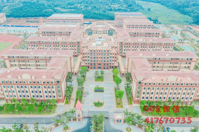 文昌学校清华附中操场,文昌清华附中照片