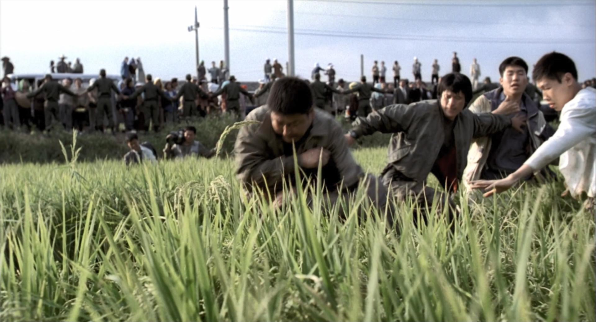 观影：5年里10名女子受害，仅1人幸存，良心警察被逼成*力暴**狂