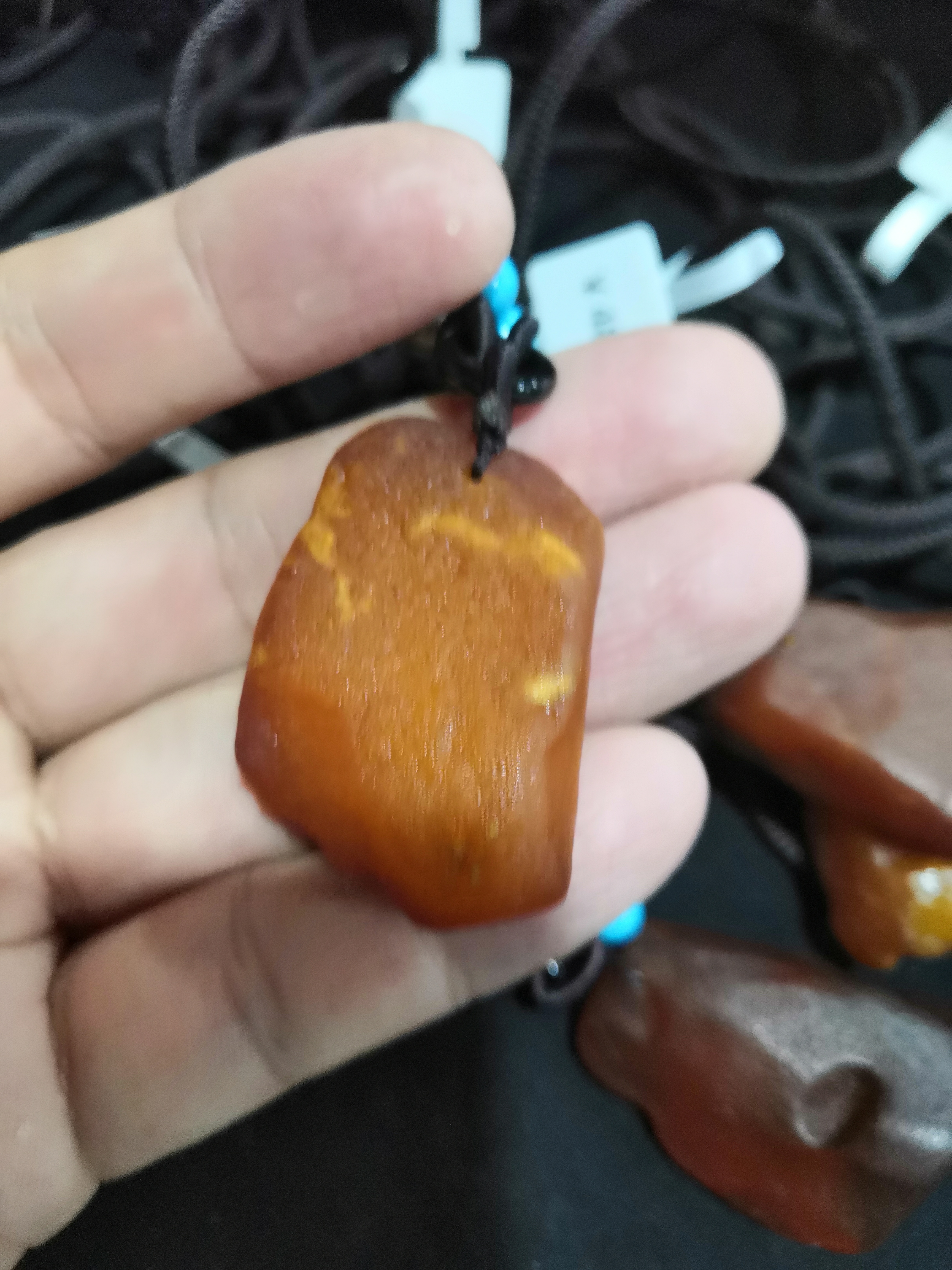 抚顺琥珀蜜蜡鉴别图片,琥珀蜜蜡鉴别方法大揭秘