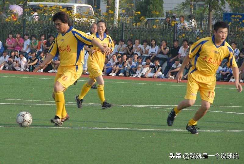 难以置信！他在国足的脾气比王大雷还大，曾为队友出头追打外援