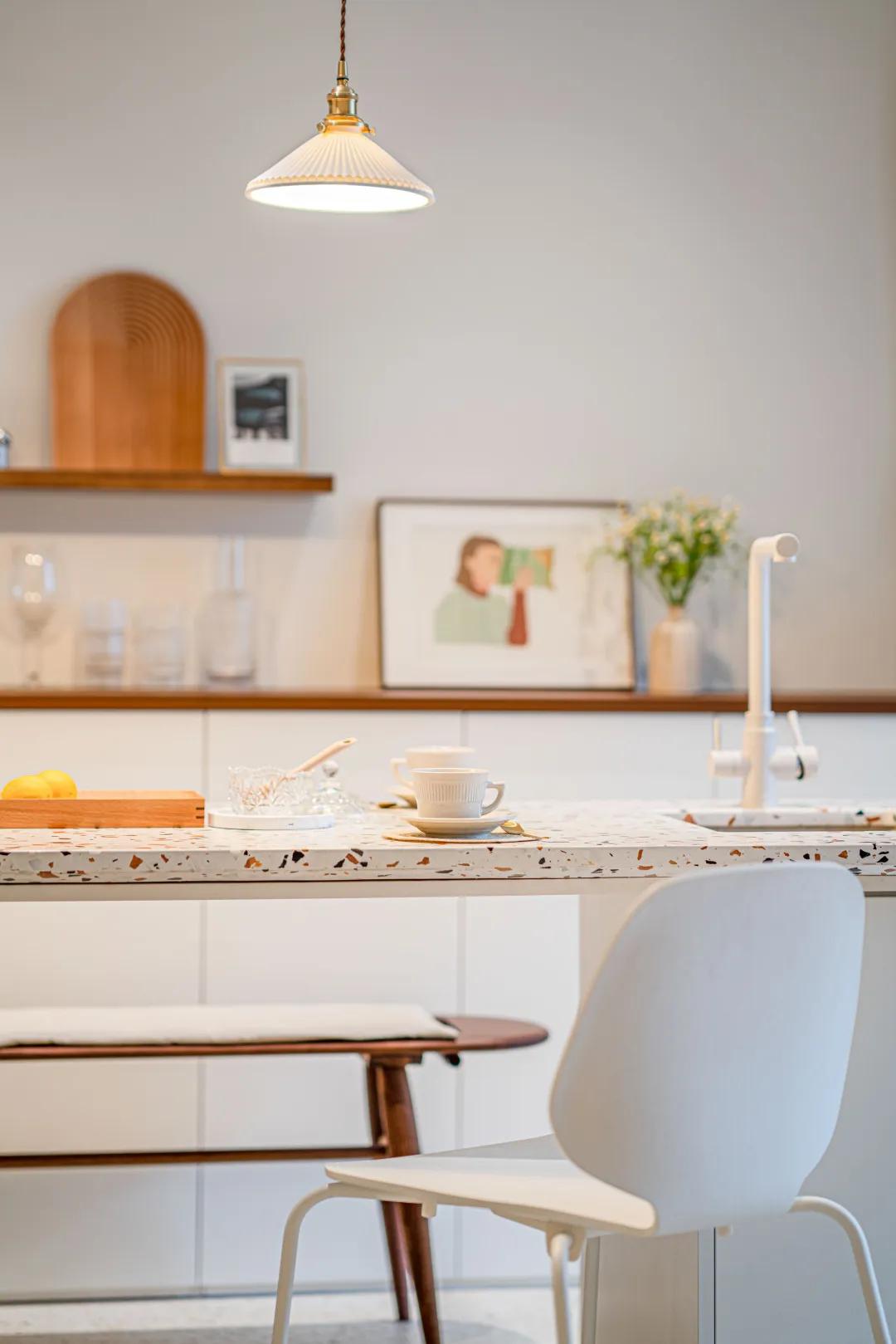 西安母女的111㎡三室暗房,拱形门、水磨石,超强储物力