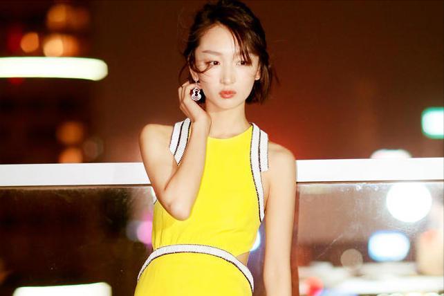 心理学喜欢蓝色代表什么,心理学喜欢绿色的人是什么性格