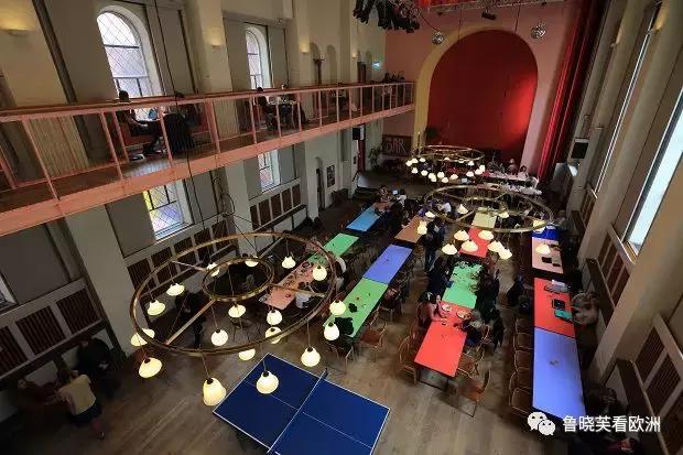 这个丹麦人已经做成廉价宜家，下一步做廉价星巴克