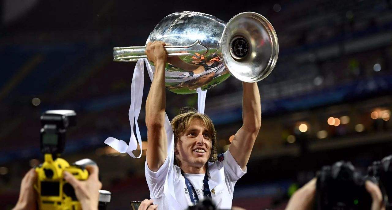 足坛排名巴乔,足坛巨星排行贝肯鲍尔