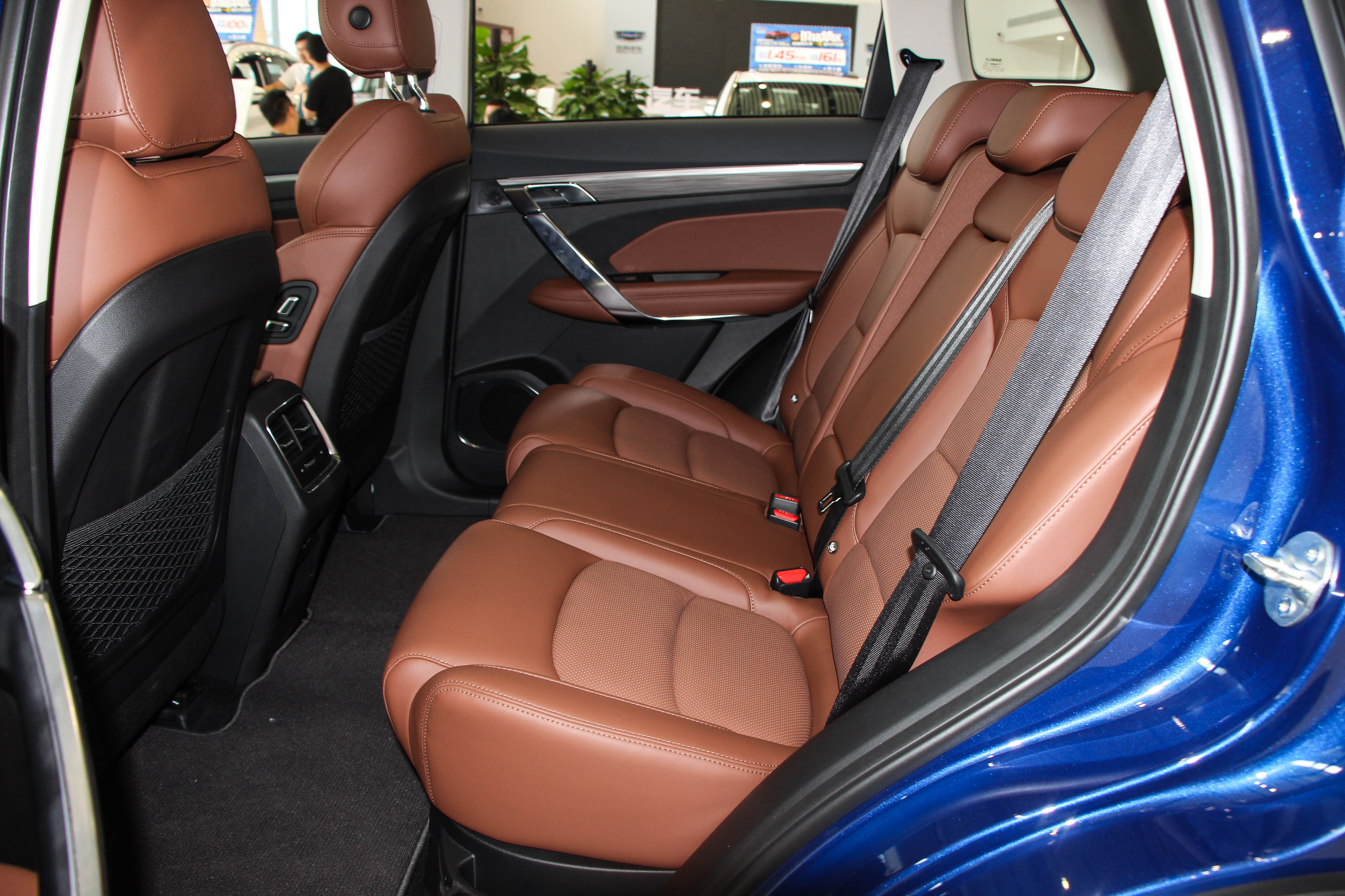 吉利博越pro哪款更实用,神车的蜕变静态体验吉利博越pro