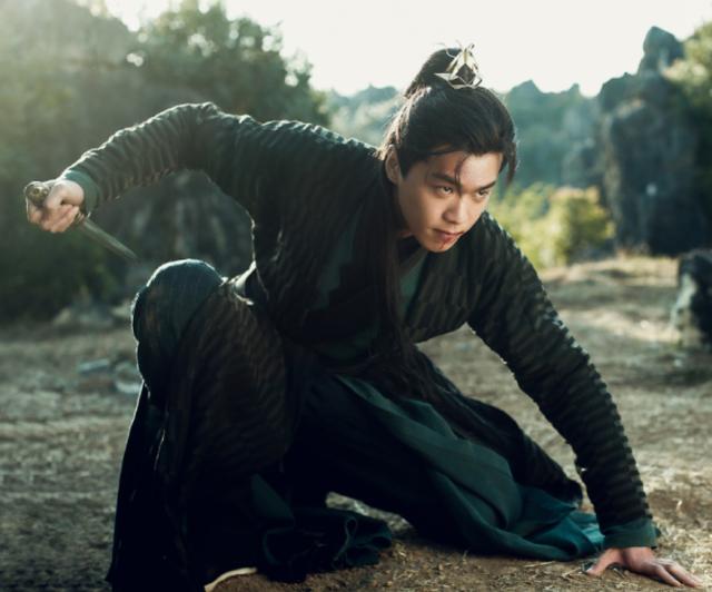 肖战演戏现状,演技饱受争议