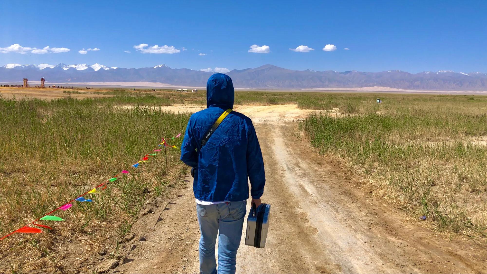 外国人看恶魔之眼艾肯泉,真实的魔鬼之眼艾肯泉