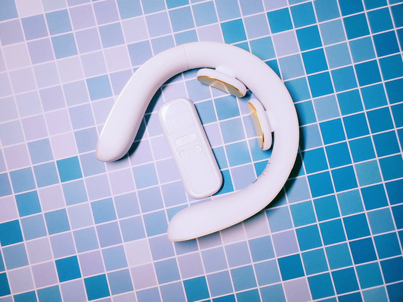 图拉斯脖子按摩仪,u型颈椎按摩仪实测