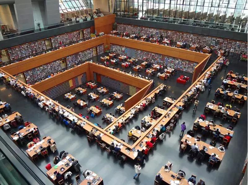 中国六十年代观影最多的电影,18年震撼中国十大瞬间