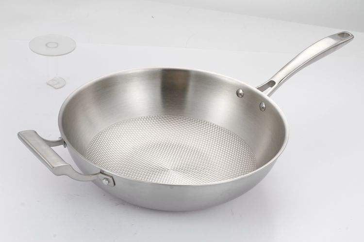 炒菜锅应怎样选,炒菜锅具的选择