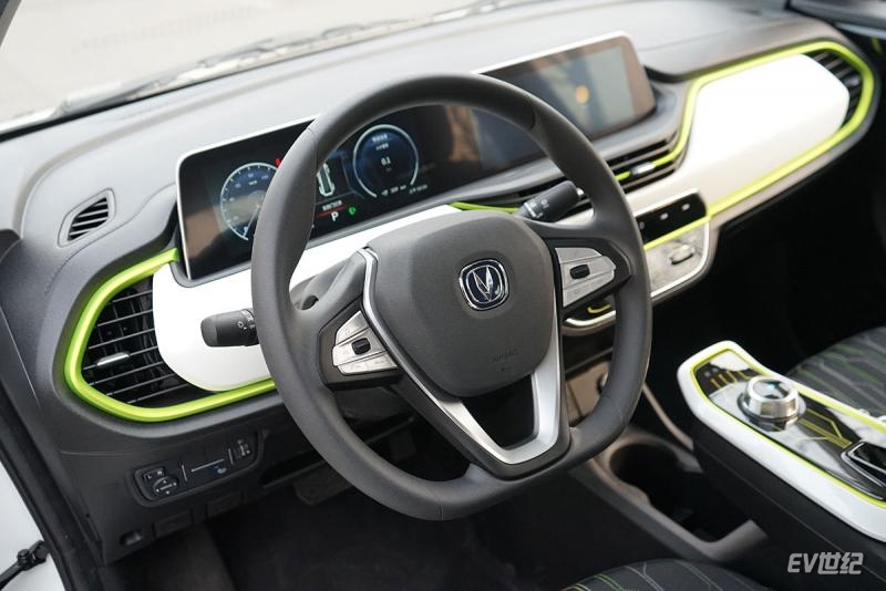 长安奔奔e-star心悦版3.98万试驾,长安奔奔e-star310真实续航