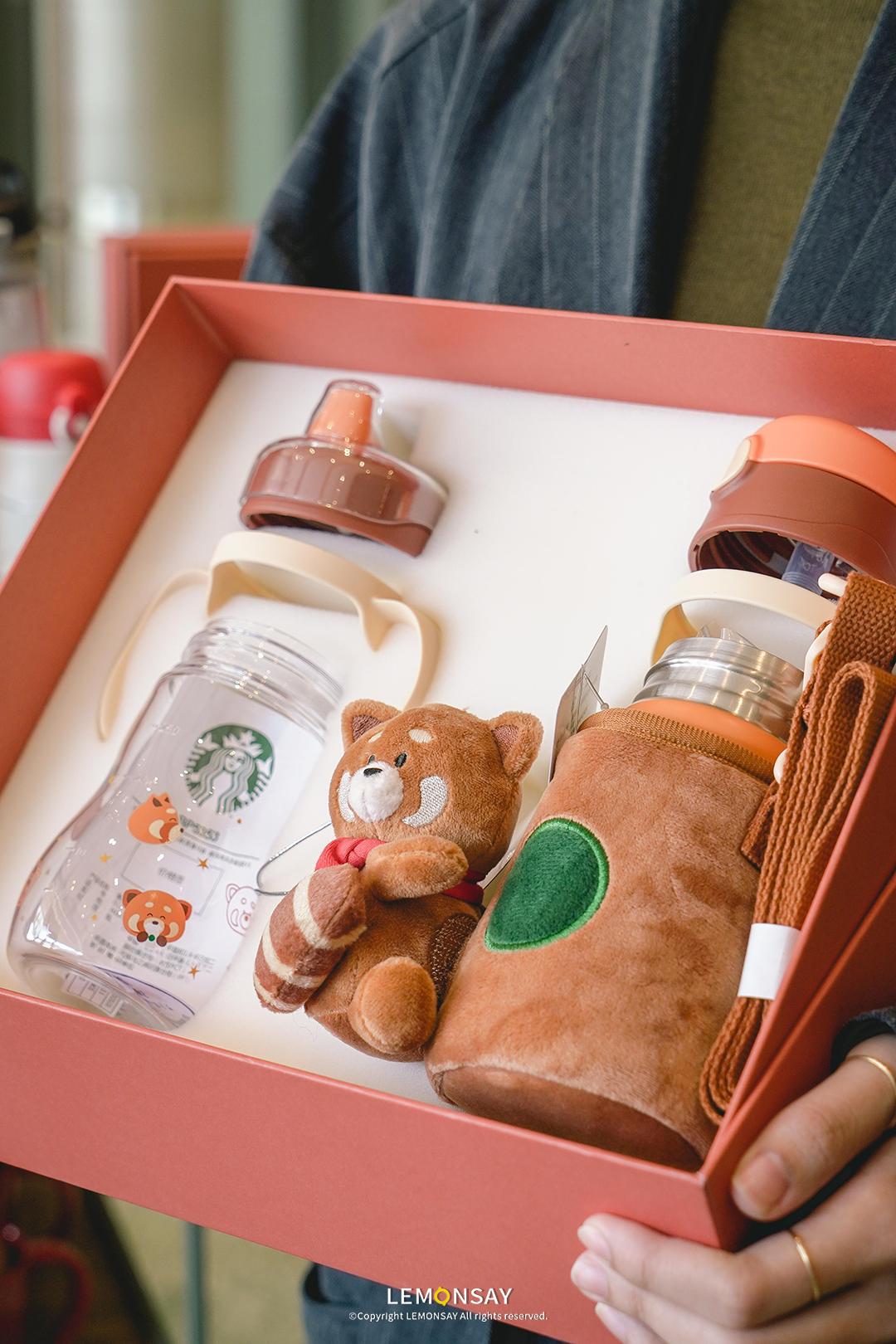 星巴克新品圣诞系列 (星巴克2017圣诞节新品)