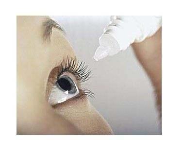 9岁女孩从近视变“老花”，原来又是妈妈在家当“神医”