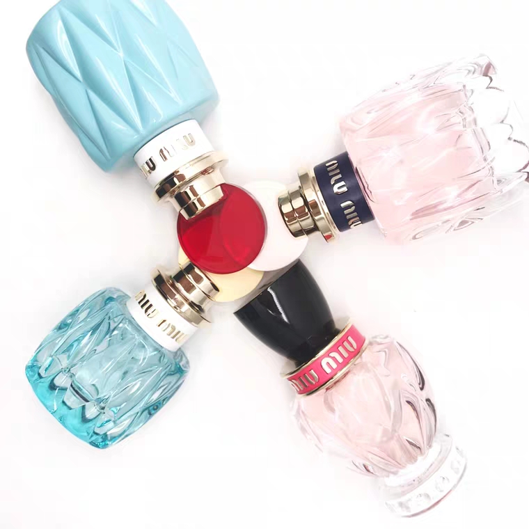 女生入手的第一瓶香水推荐,女人第一瓶香水怎么选