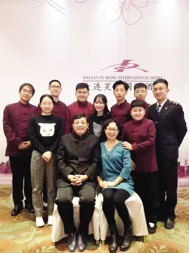 相声艺术家王敏大连收徒姜昆苗阜陈寒柏到场祝贺